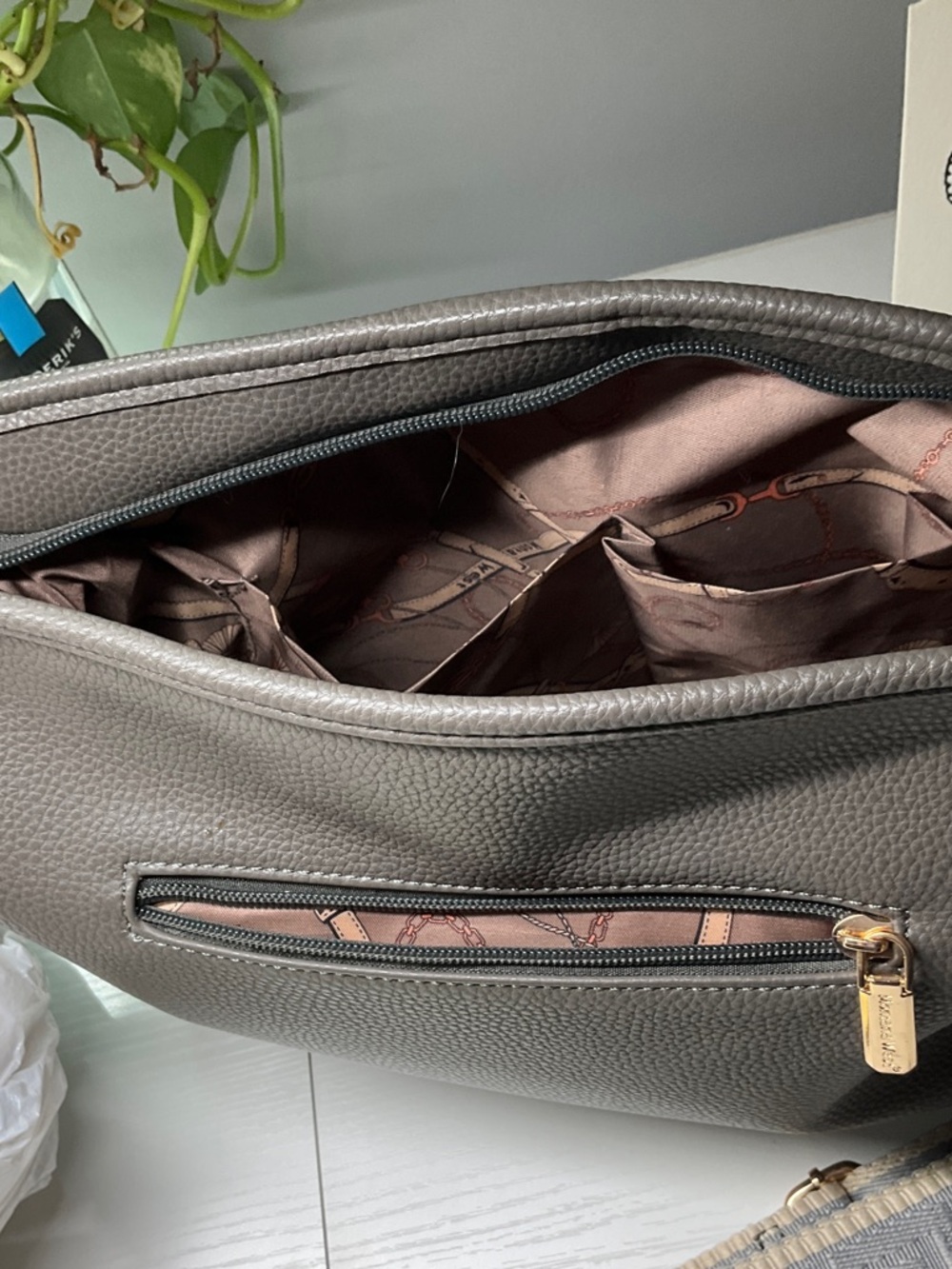 Montana West Gray Pebbled Leather Shoulder Bag with Removable Strap - Picture 3 of 10